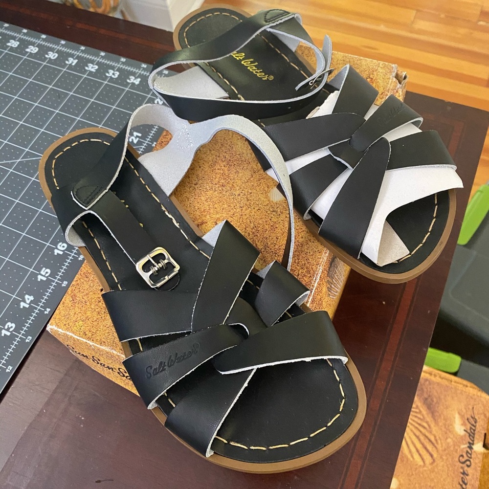 Hoy Saltwater Sandals